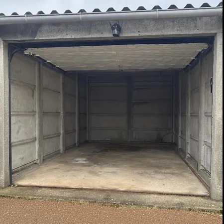 Kwatera prywatna Confort Le Long De La Sarthe Le Mans